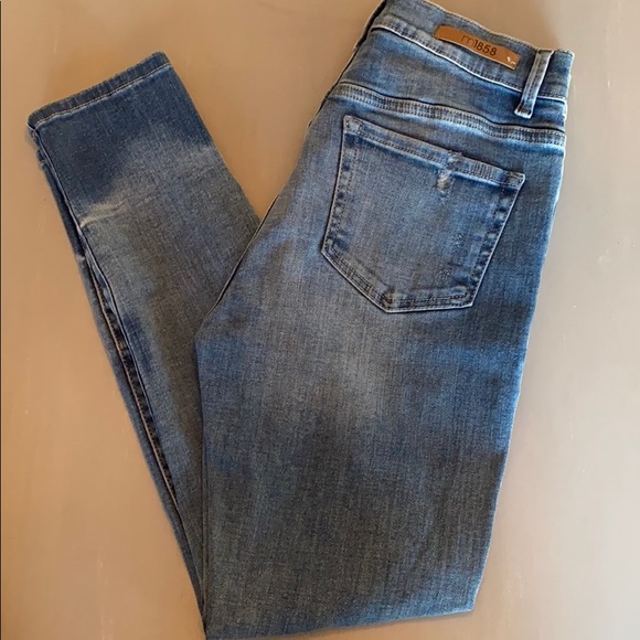 m1858 NY Highrise Ankle two-toned skinny jeans - Picture 1 of 7